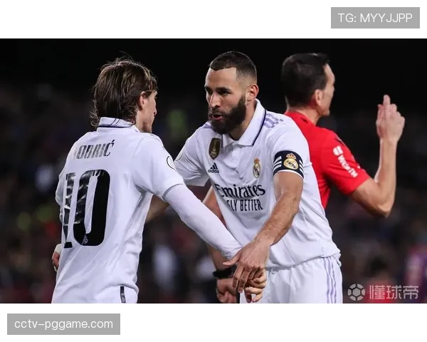 皇马中场控制力占优但转换进攻受阻，高强度跑动数据略占优势